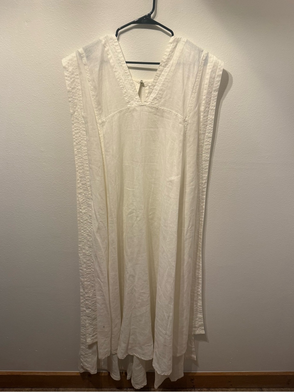 Le Kasha Made in France Lux Linen Tie Button Side Kaftan